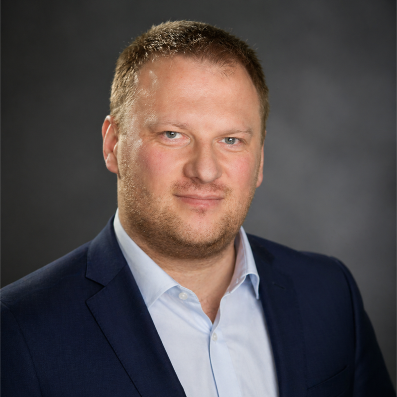 Tom Pástor
